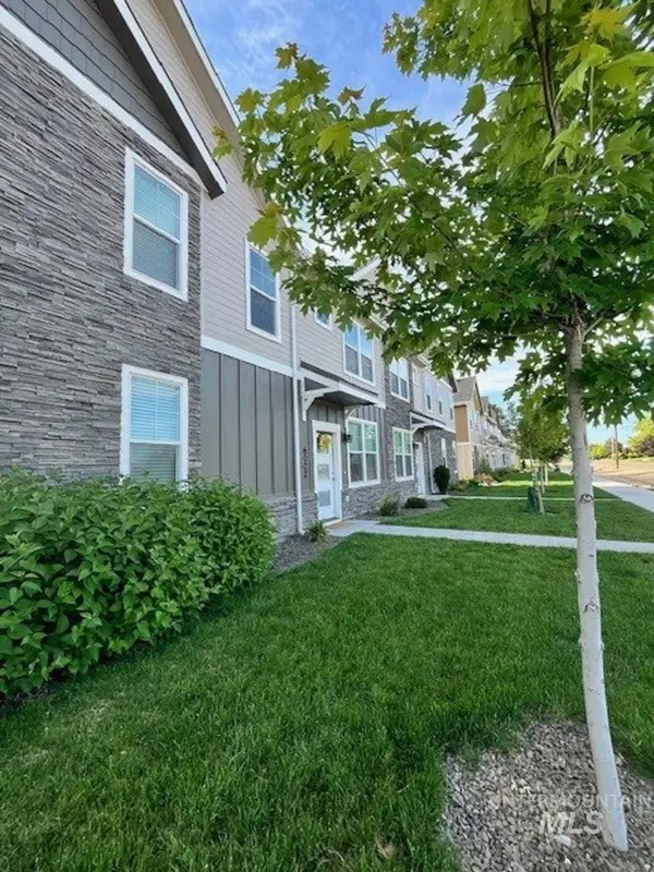6002 S Jessenia Ln, Boise, ID 83709