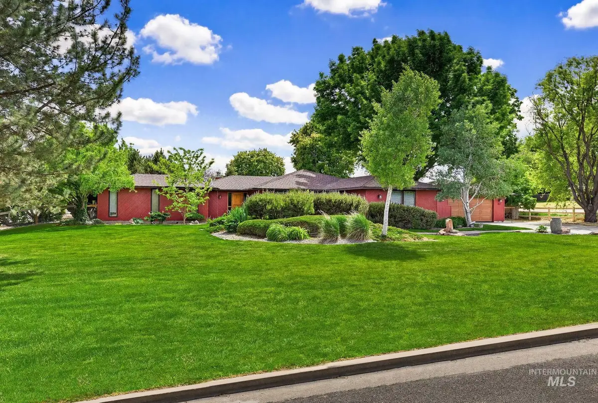 812 E Linden St, Caldwell, ID 83605 - #1