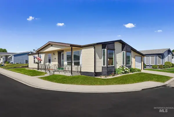 1907 W Flamingo Ave #UNIT 90, Nampa, ID 83651