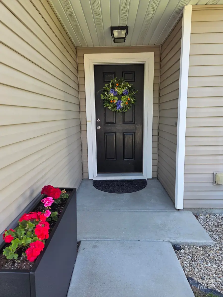 106 E Murtaugh Lake Dr, Middleton, ID 83644 - #3