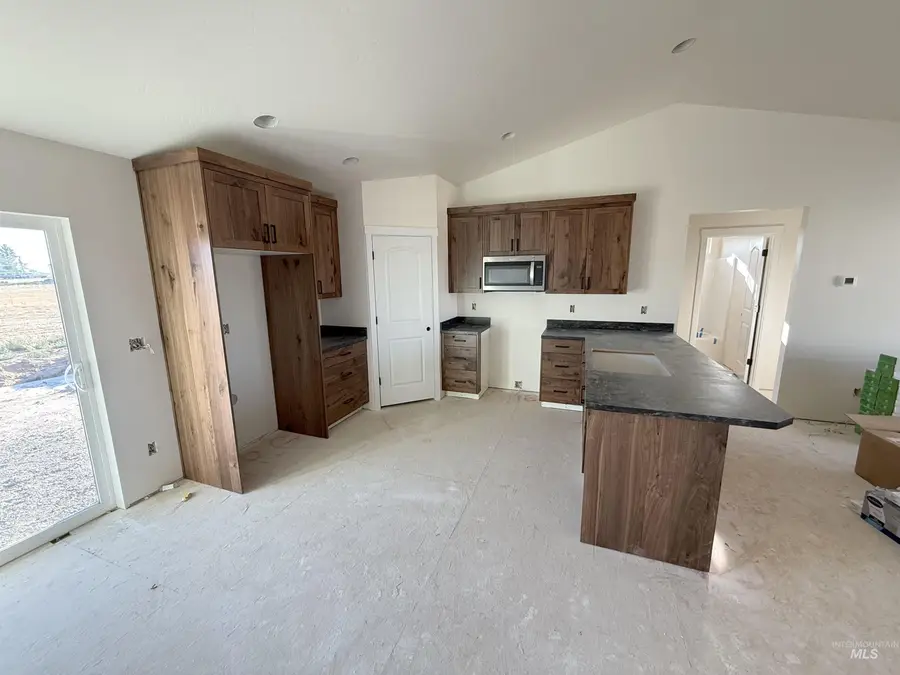 158 W 100 N, Jerome, ID 83338 - #3