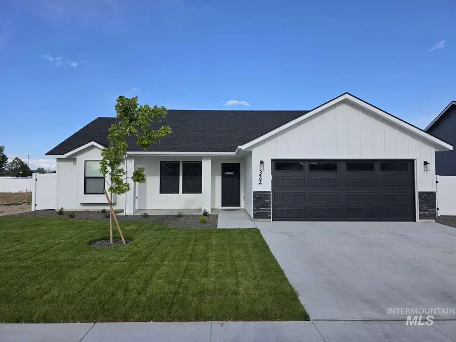 322 N 11th St, Parma, ID 83660 - #2