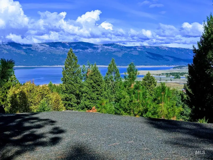 1584 Crown Point Pkwy, Cascade, ID 83611 - #2