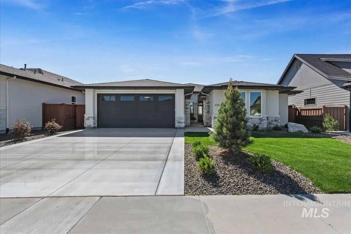 6765 N Willowside Ave, Meridian, ID 83646 - #1