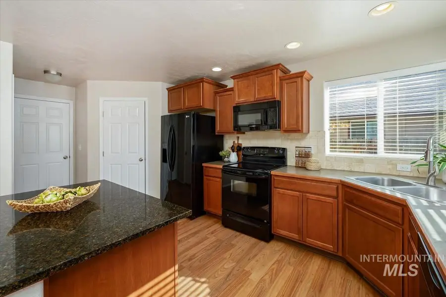 182 E Ironstone Drive, Meridian, ID 83646 - #3
