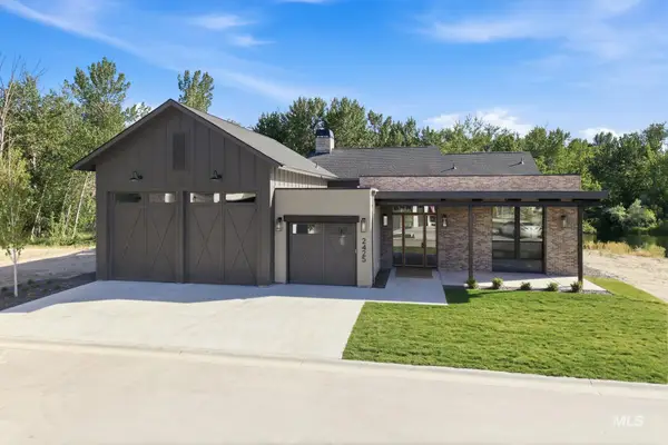 2425 W Rustic Forge, Eagle, ID 83616