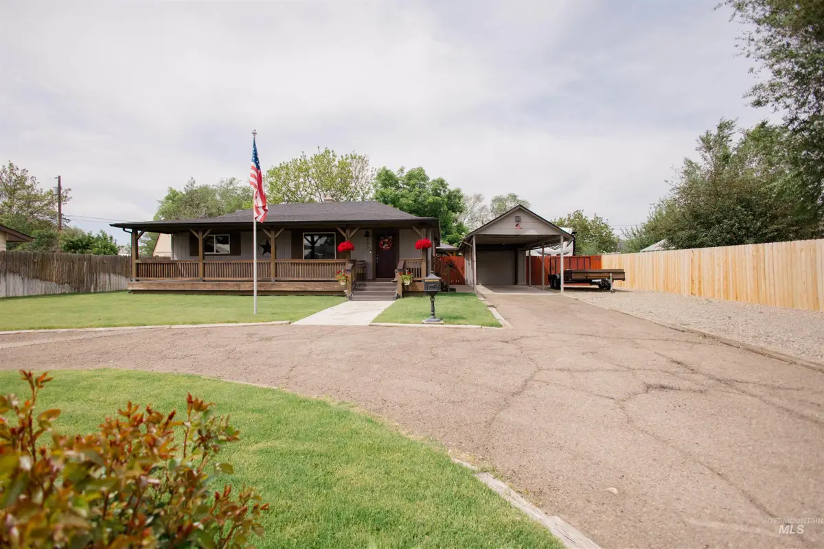 980 E 15 N, Mountain Home, ID 83647 - #1