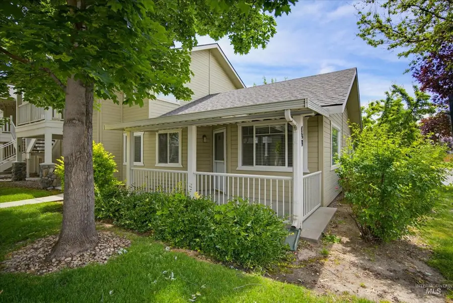 433 W W State St, Eagle, ID 83616 - #3