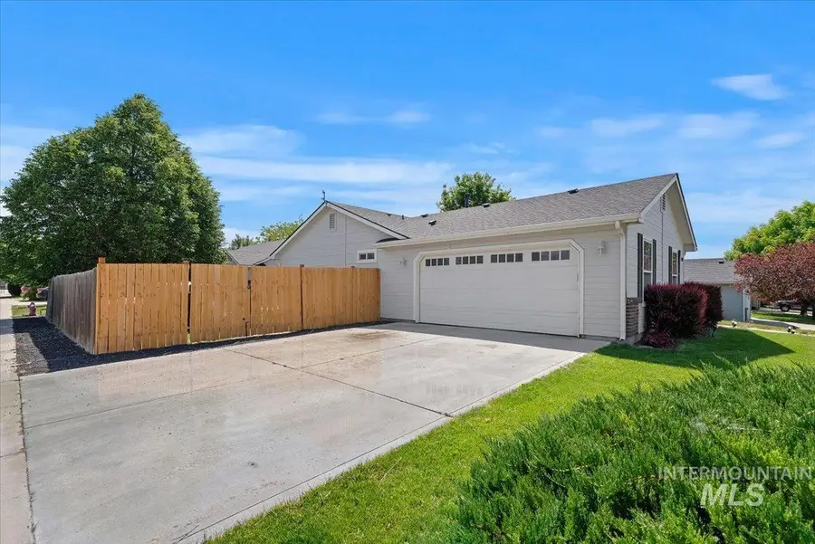 6224 S Star Struck Ave, Boise, ID 83709 - #3