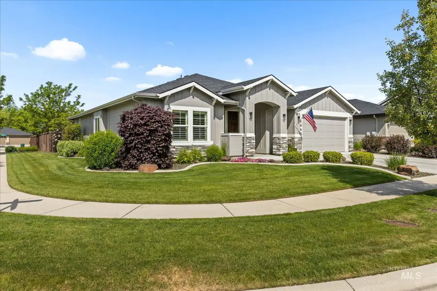 5963 N Eynsford Ave, Meridian, ID 83646 - #2