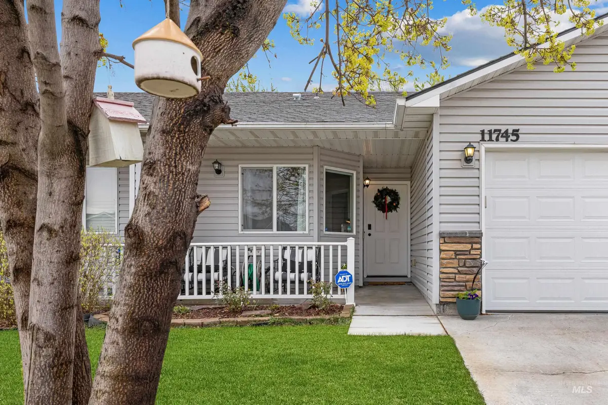 11745 W Blueberry, Nampa, ID 83651 - #1