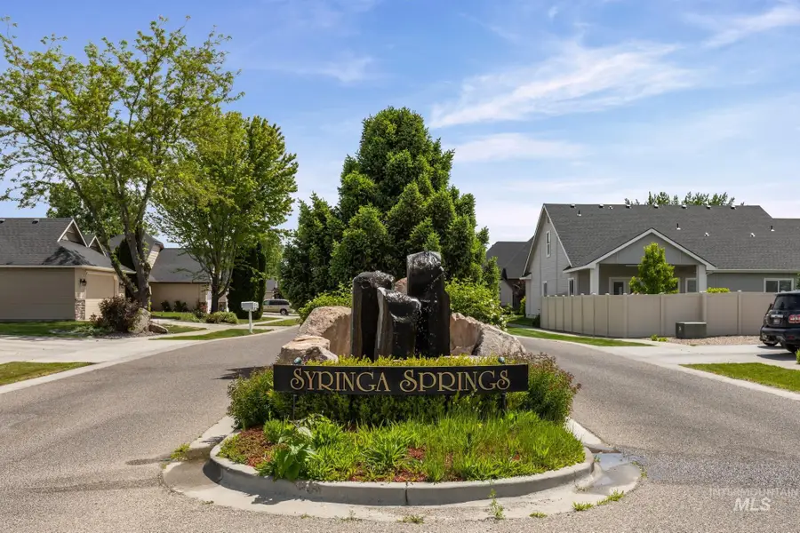 235 Magnolia Ave, Fruitland, ID 83619 - #3