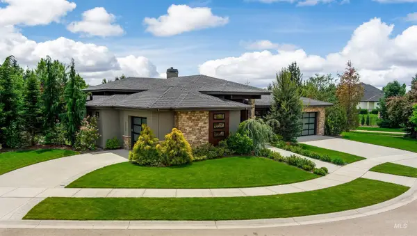 1225 W Back Forty Ct, Eagle, ID 83616