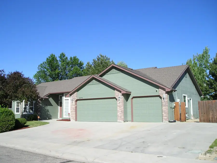 2070 N Aronmink, Meridian, ID 83646 - #3