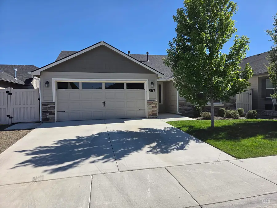 587 Stanley Lake St, Middleton, ID 83644 - #3