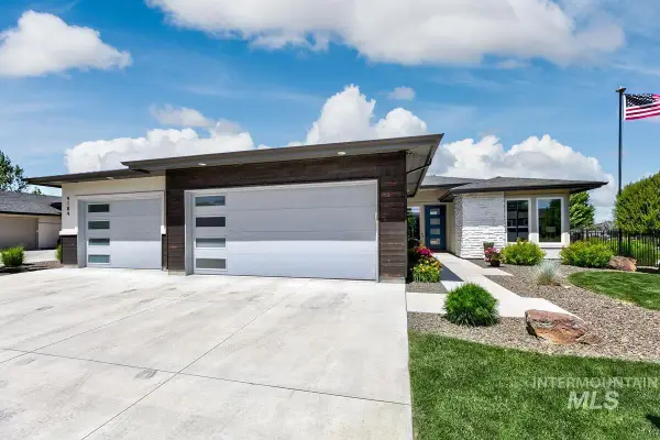 4184 E Divide Pass St, Meridian, ID 83642