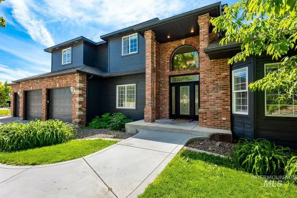 512 Sherry Rd, Nampa, ID 83686