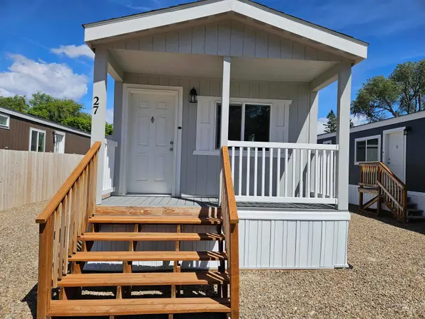 370 W 12th S #27, Mountain Home, ID 83647