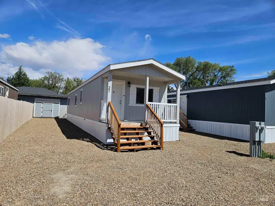 370 W 12th S #27, Mountain Home, ID 83647 - #3
