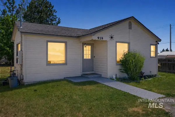 939 W Owyhee St, Kuna, ID 83634