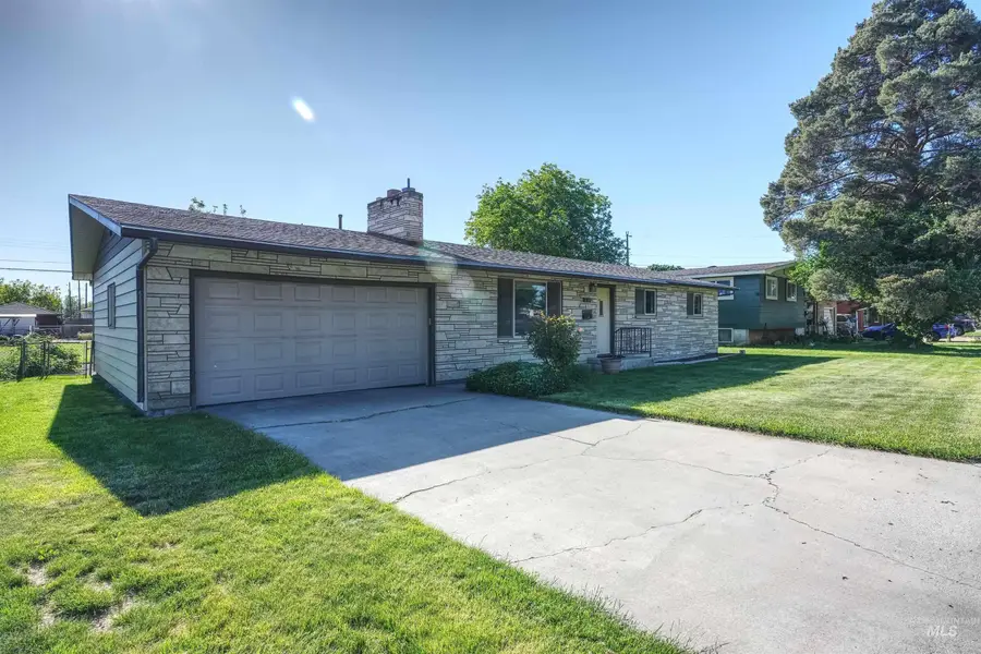 228 S Westwood, Nampa, ID 83686 - #2