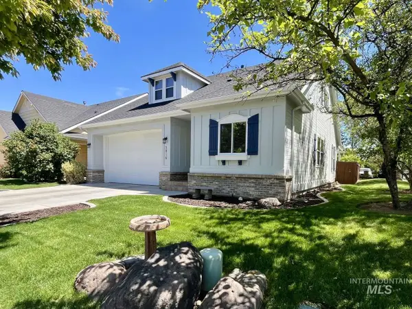 3816 N Park Crossing Ave, Meridian, ID 83646