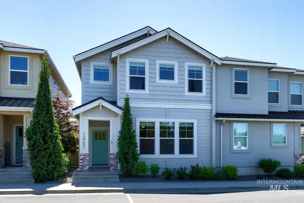 12151 W Evely Pines Ln, Star, ID 83669