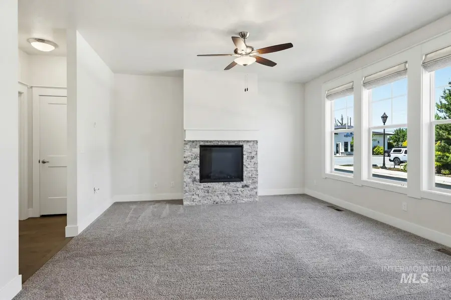 12151 W Evely Pines Ln, Star, ID 83669 - #3