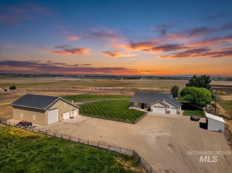 27240 Pioneer Ln, Parma, ID 83660 - #2