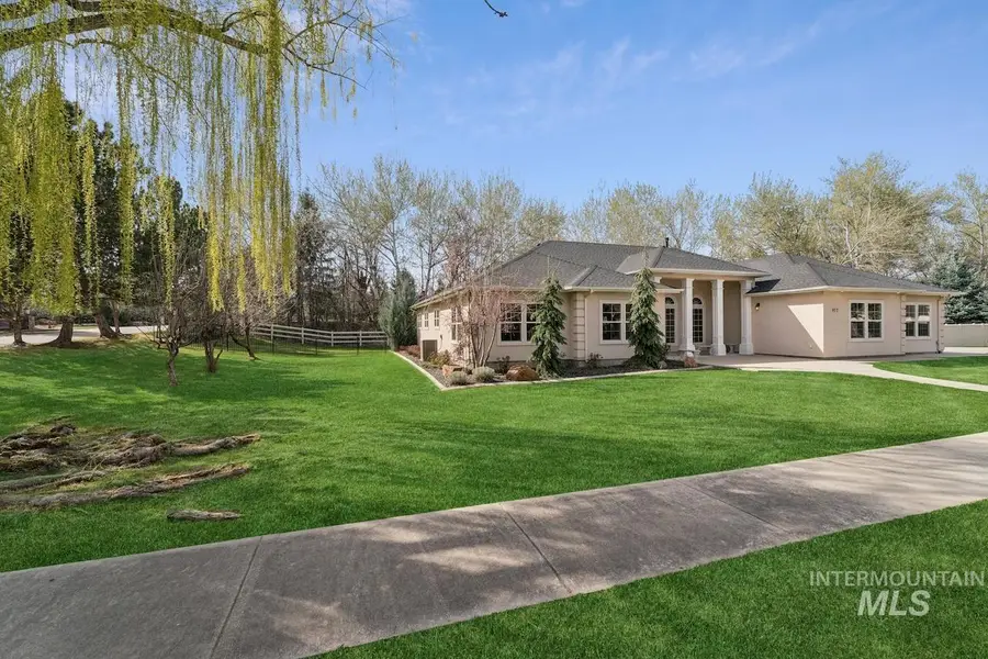 977 N Woodvalley Pl, Eagle, ID 83616 - #3
