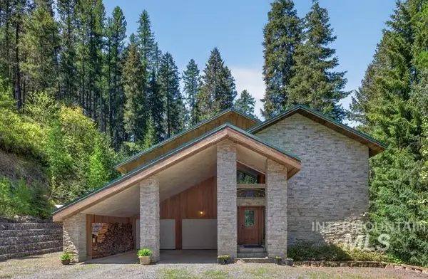1761 Little Bear Ridge, Troy, ID 83871