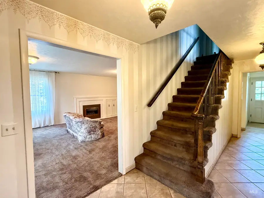 2558 Burton Ave, Burley, ID 83318 - #3