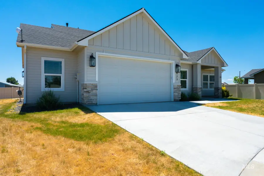 923 Redwood Ct., Nyssa, OR 97913 - #2