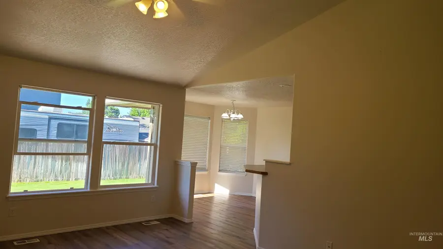 13593 W Rochester St, Boise, ID 83713 - #3