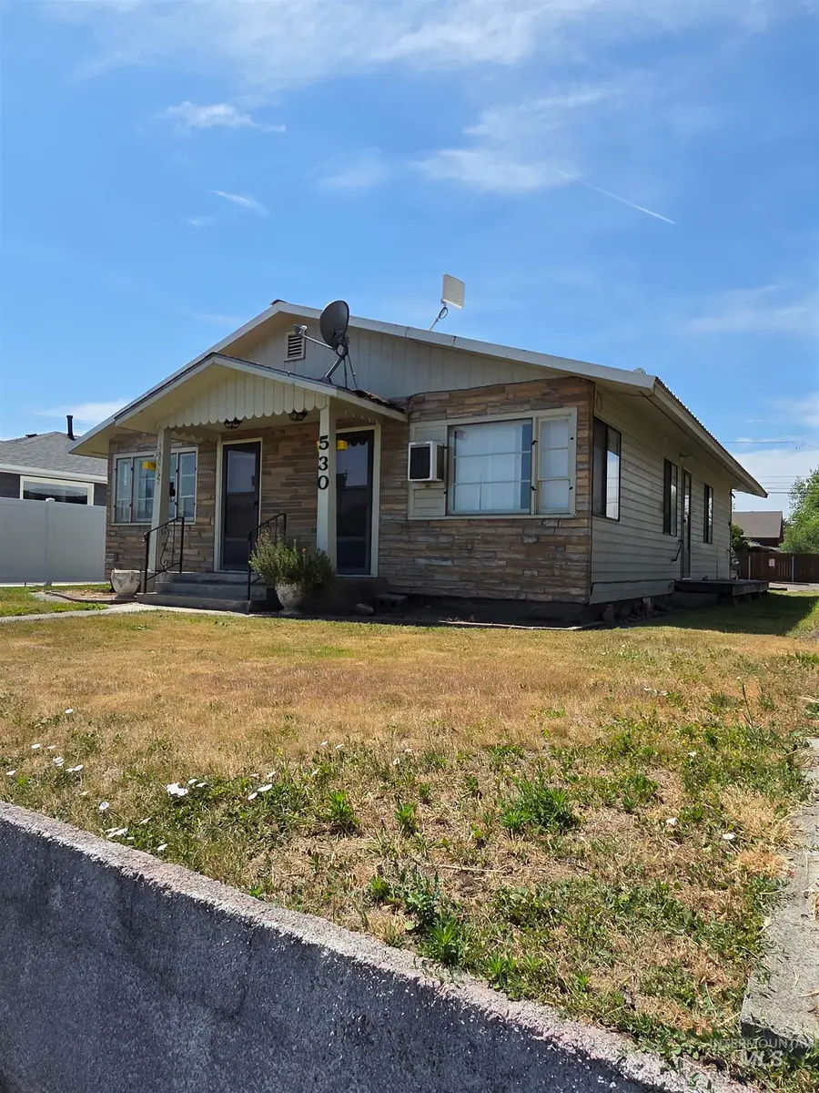 530 5th St, Clarkston, WA 99403 - #2