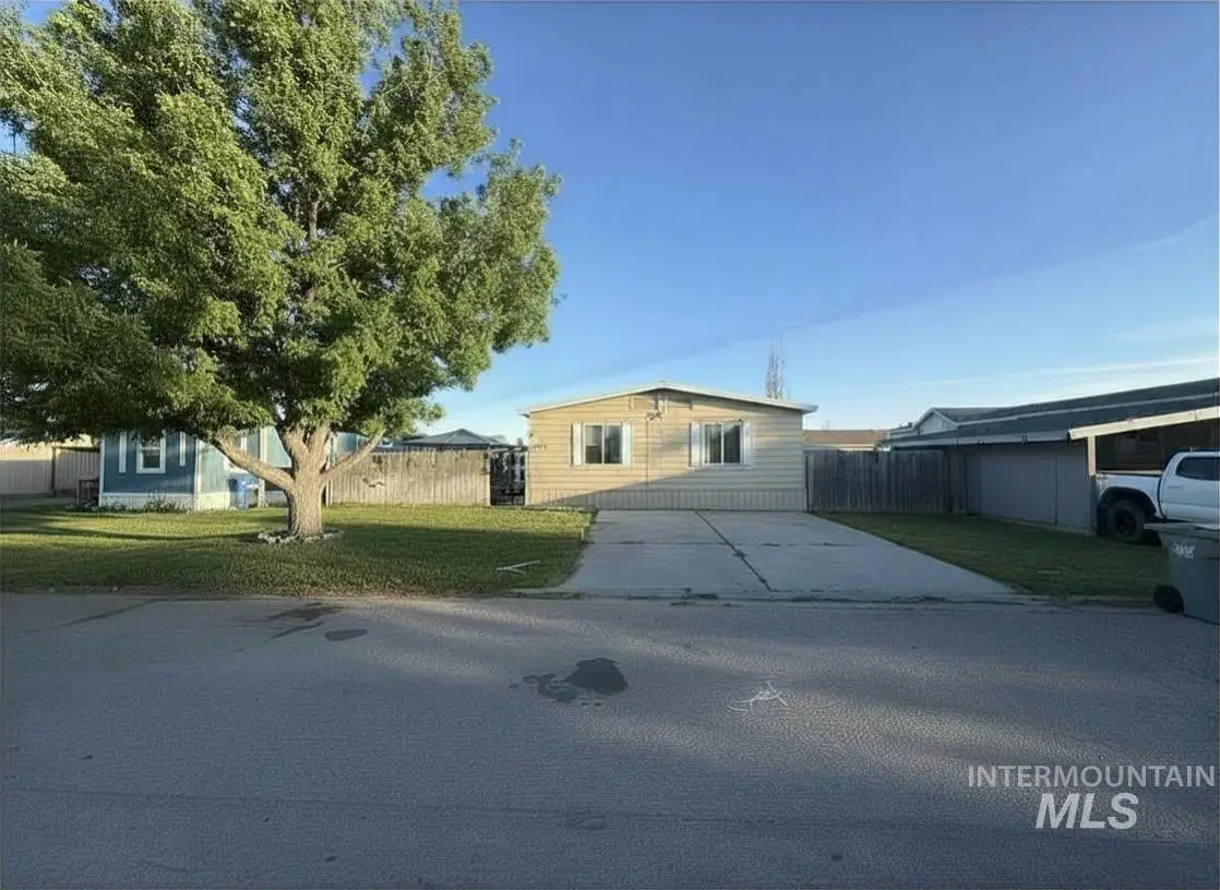 1715 Windmere Dr, Mountain Home, ID 83647 - #1