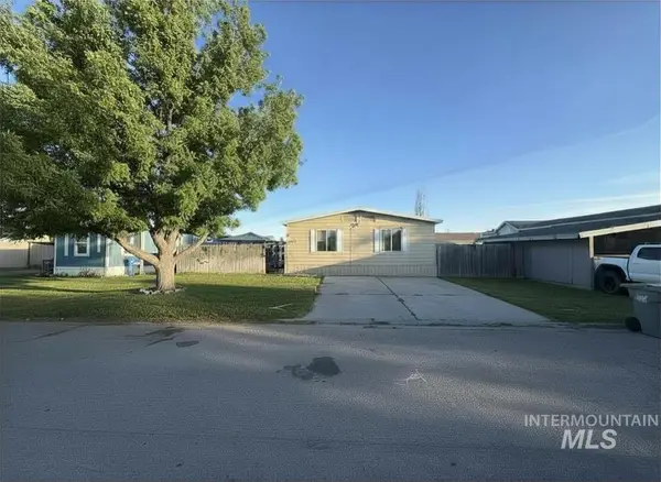 1715 Windmere Dr, Mountain Home, ID 83647