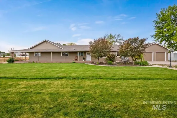 2333 N Mountain Ash Ave, Kuna, ID 83634