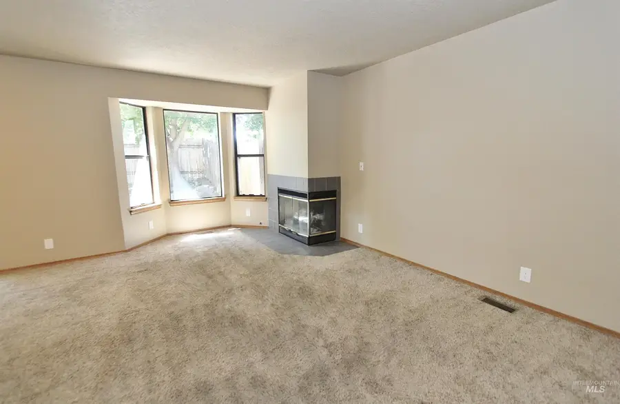 1958 S Division Ave, Boise, ID 83706 - #3