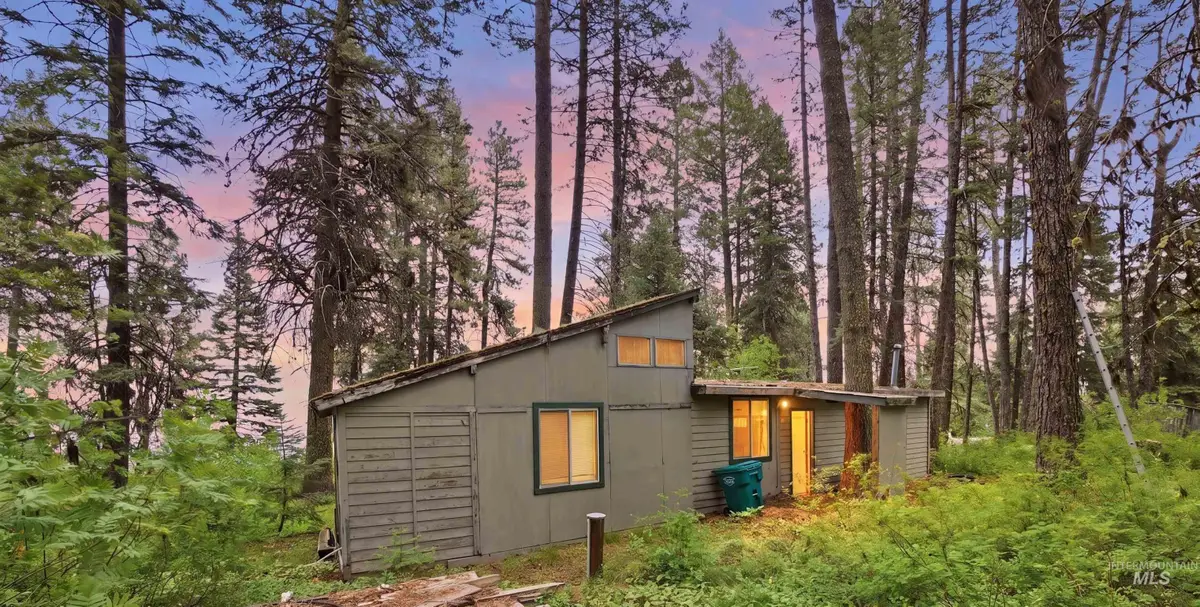 24 Pats Lane, Cascade, ID 83611 - #1
