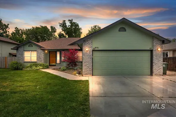 991 W Pennwood St, Meridian, ID 83642