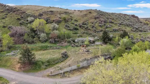 4785 A River Road, Buhl, ID 83316