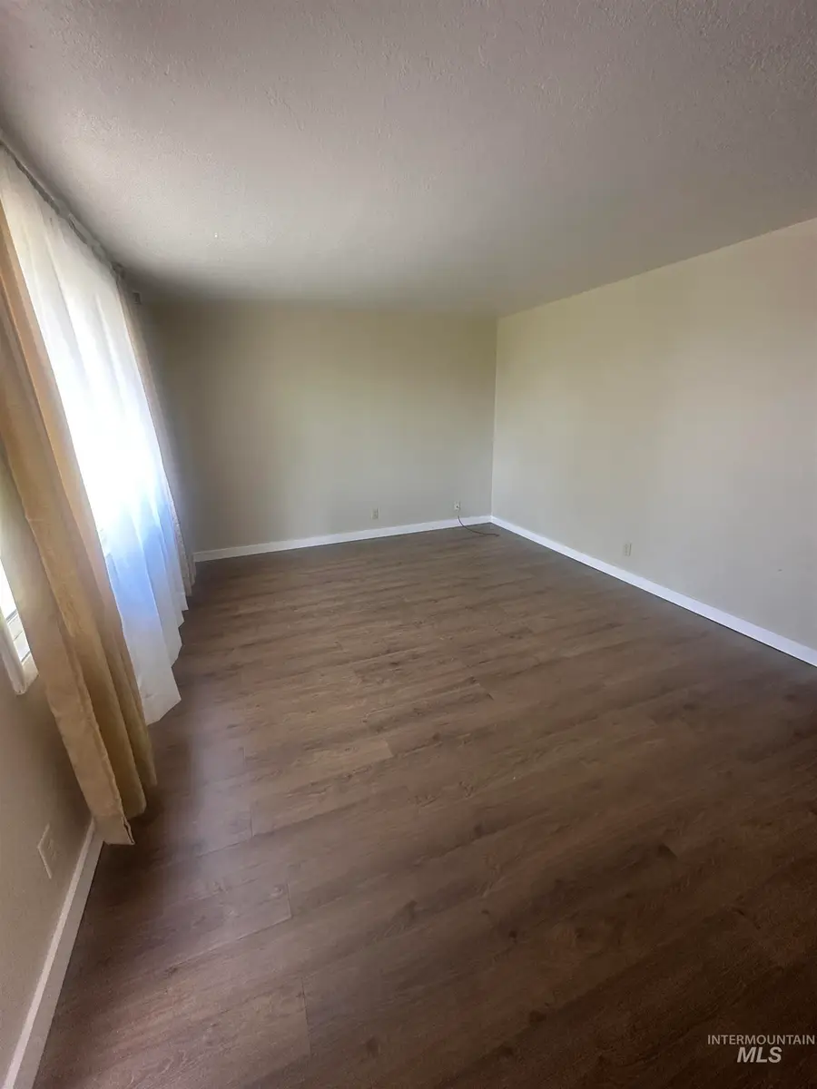 292 W Varsity Dr., Rupert, ID 83350 - #2