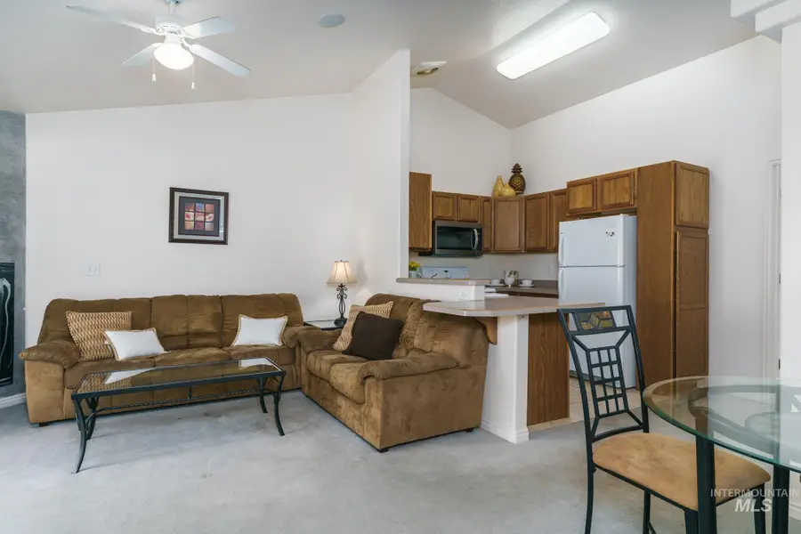 200 La Valle Strada, Pocatello, ID 83201 - #3