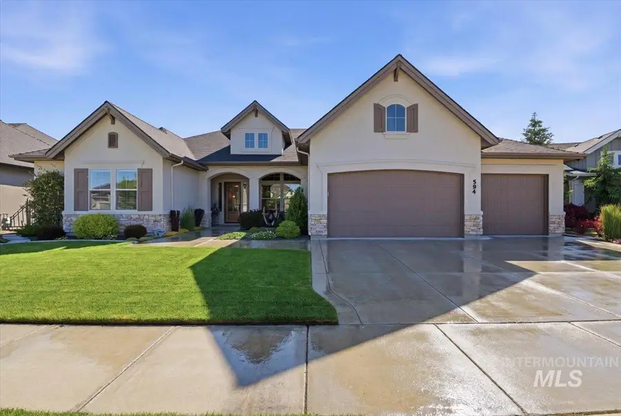 594 S Devon Ave, Star, ID 83669 - #3