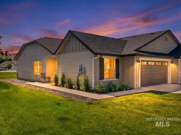 878 S Beaver Creek Way, Emmett, ID 83617