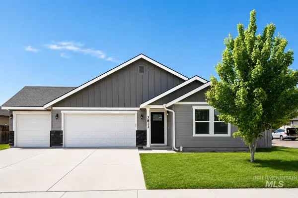 3813 E Holly Ridge Dr, Nampa, ID 83686