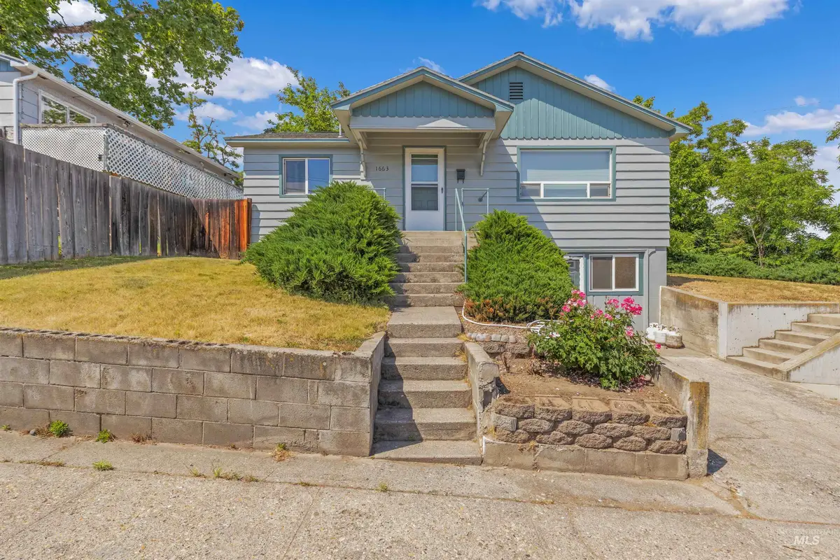 1663 9th Avenue, Lewiston, ID 83501 - #1