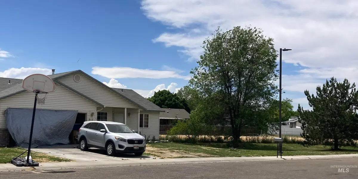 517 E Dooley Ln, Nampa, ID 83686 - #1