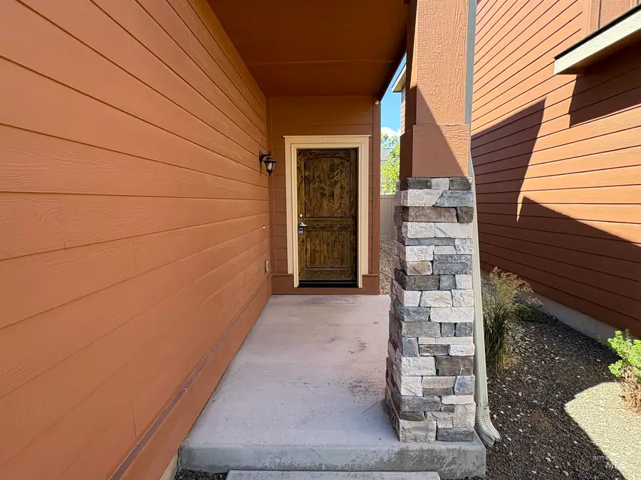 9152 W Tillamook Dr, Boise, ID 83709 - #3